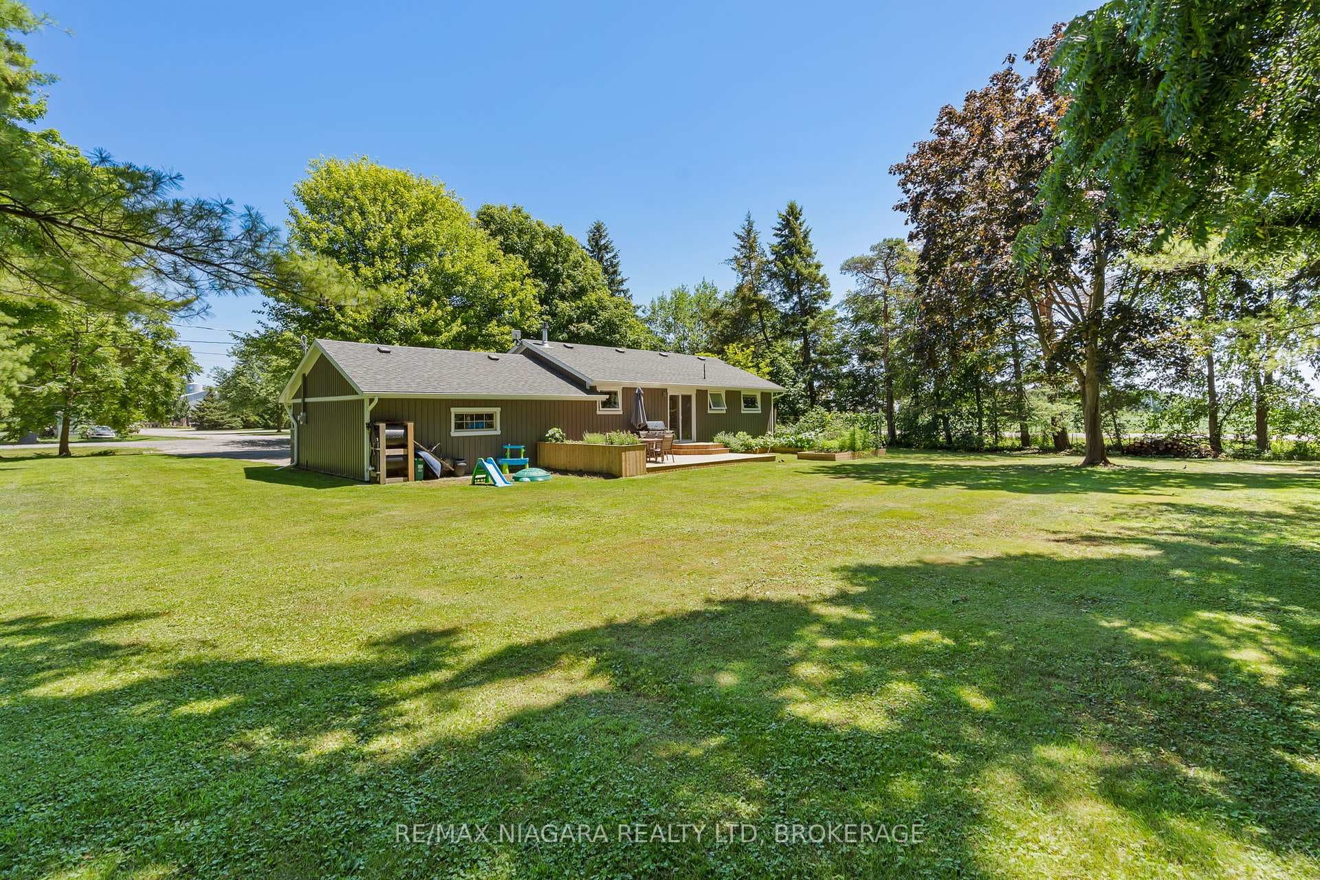 43092 Wills Road photo 22