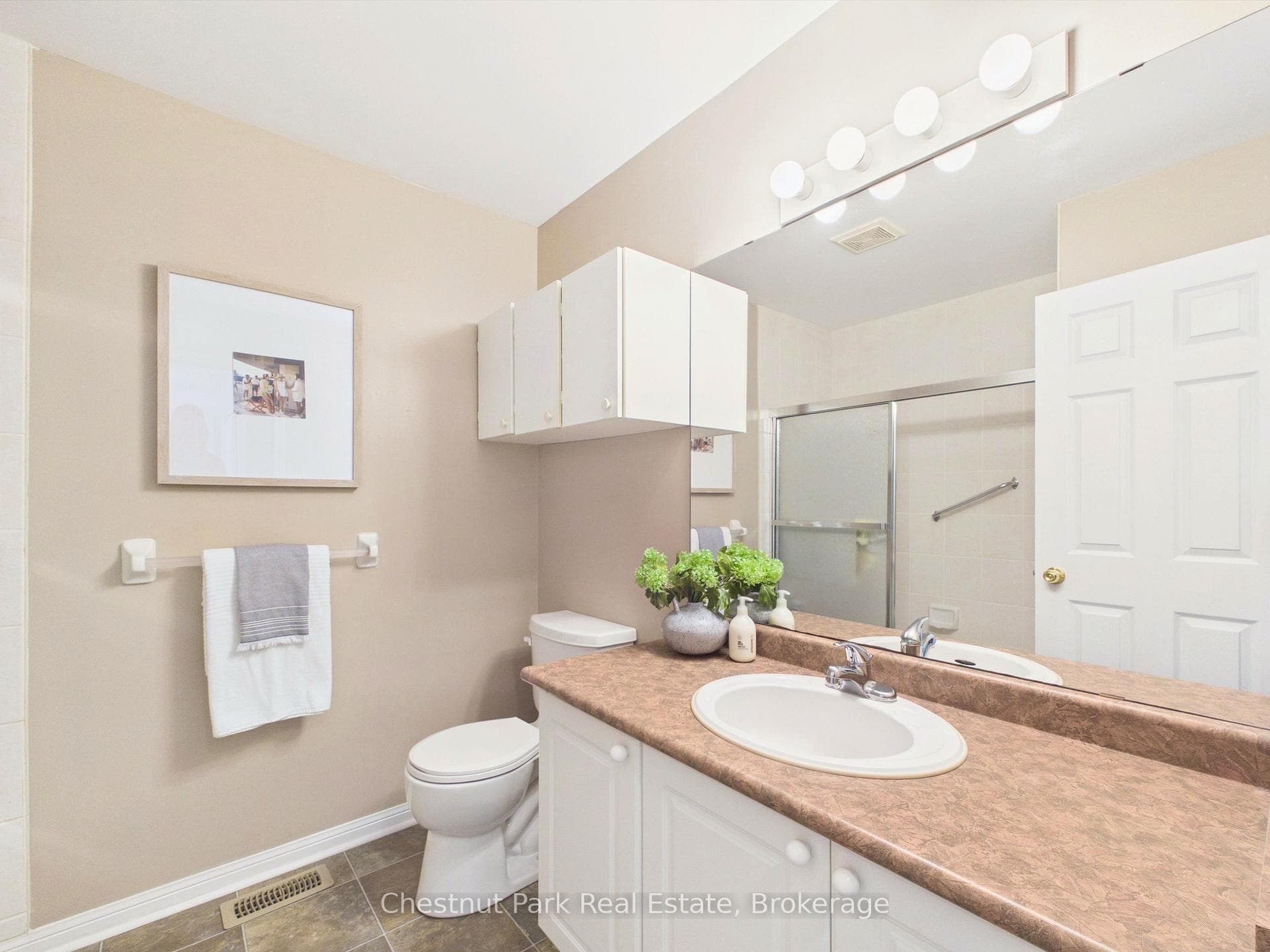 525 Lorne Street photo 14