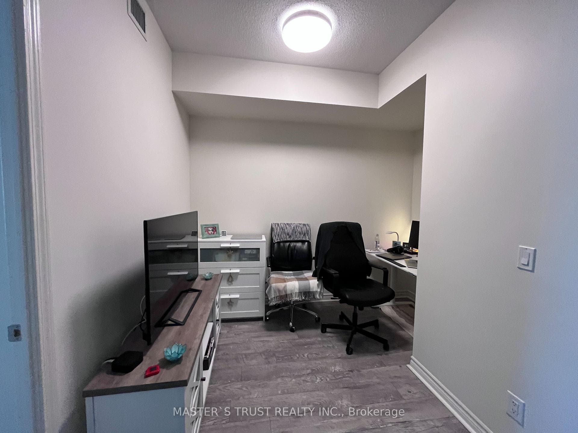 25 Lower Simcoe Street Unit 319 photo 6