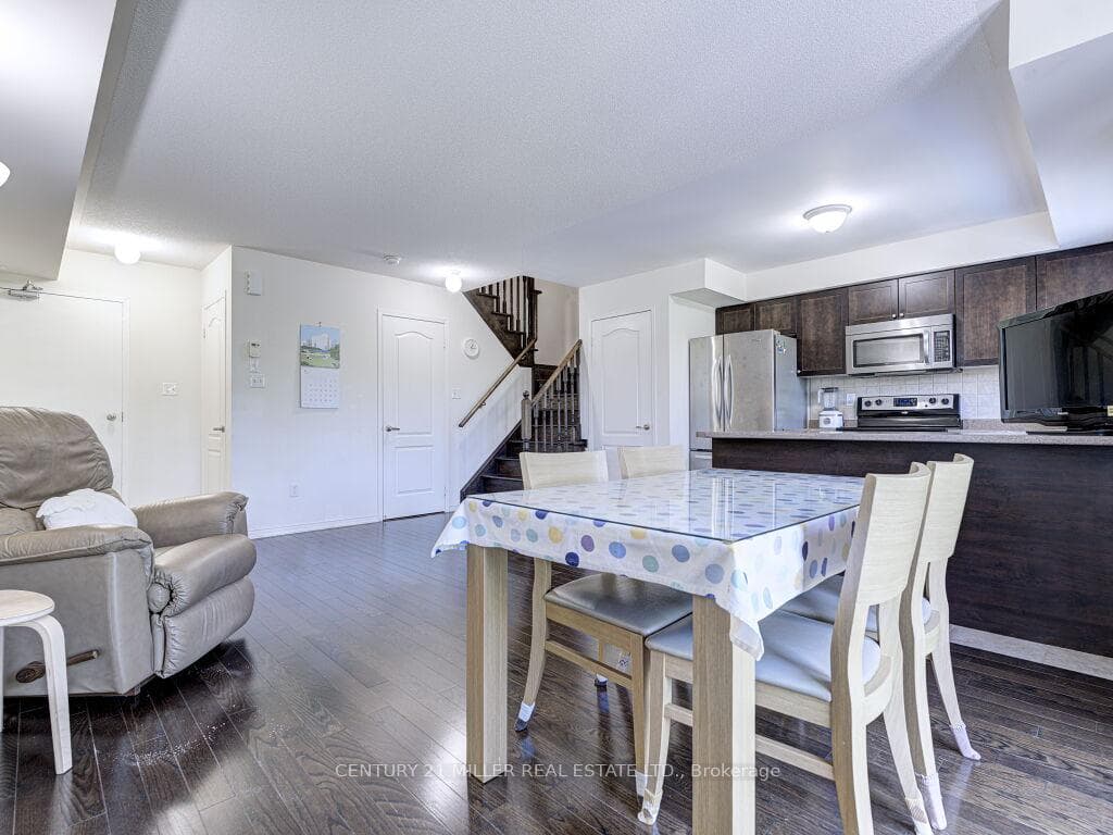 15 Hays Boulevard Unit 21 photo 9