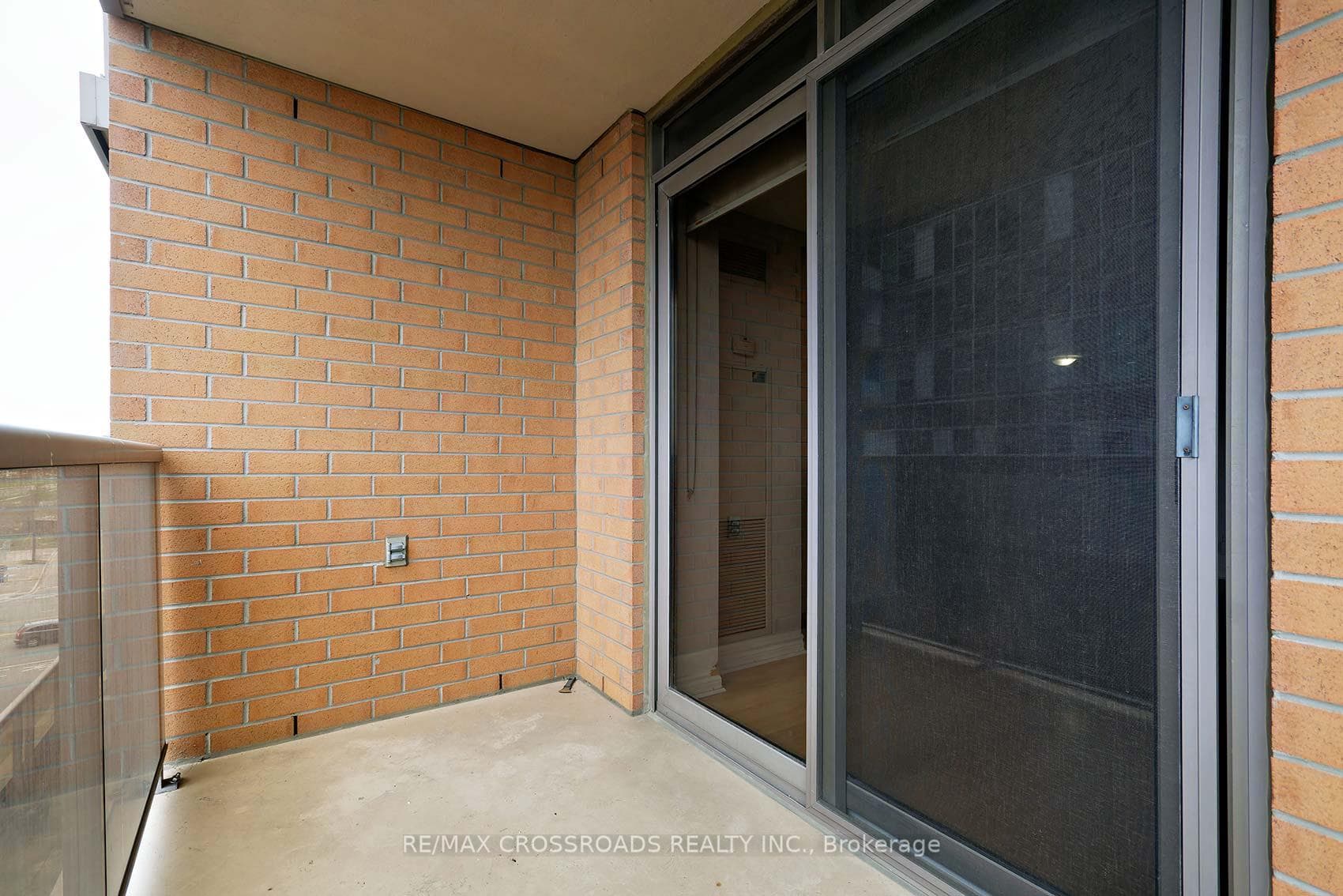5233 Dundas Street Unit 528 photo 14