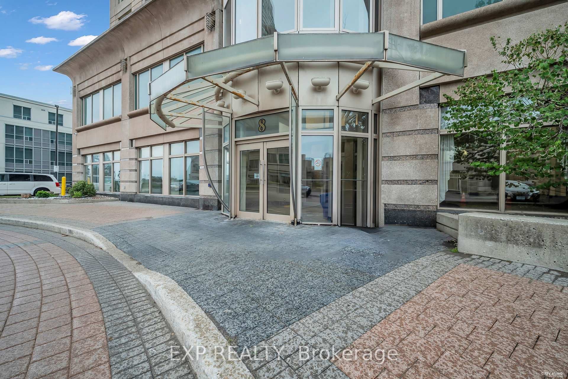 8 Lee Centre Drive Unit 1016 photo 2