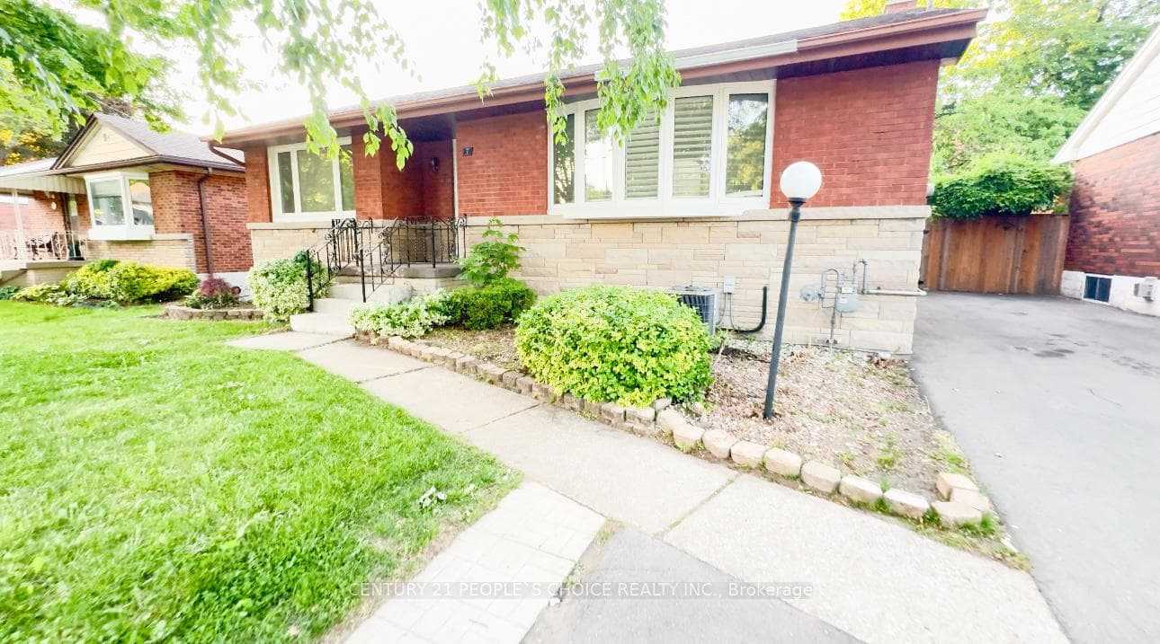 7 Hardale Crescent photo 38