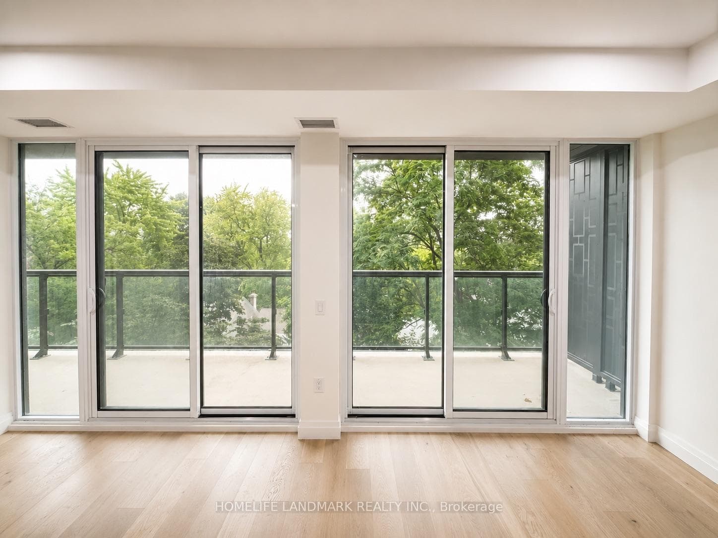 285 Avenue Road Unit 503 photo 3