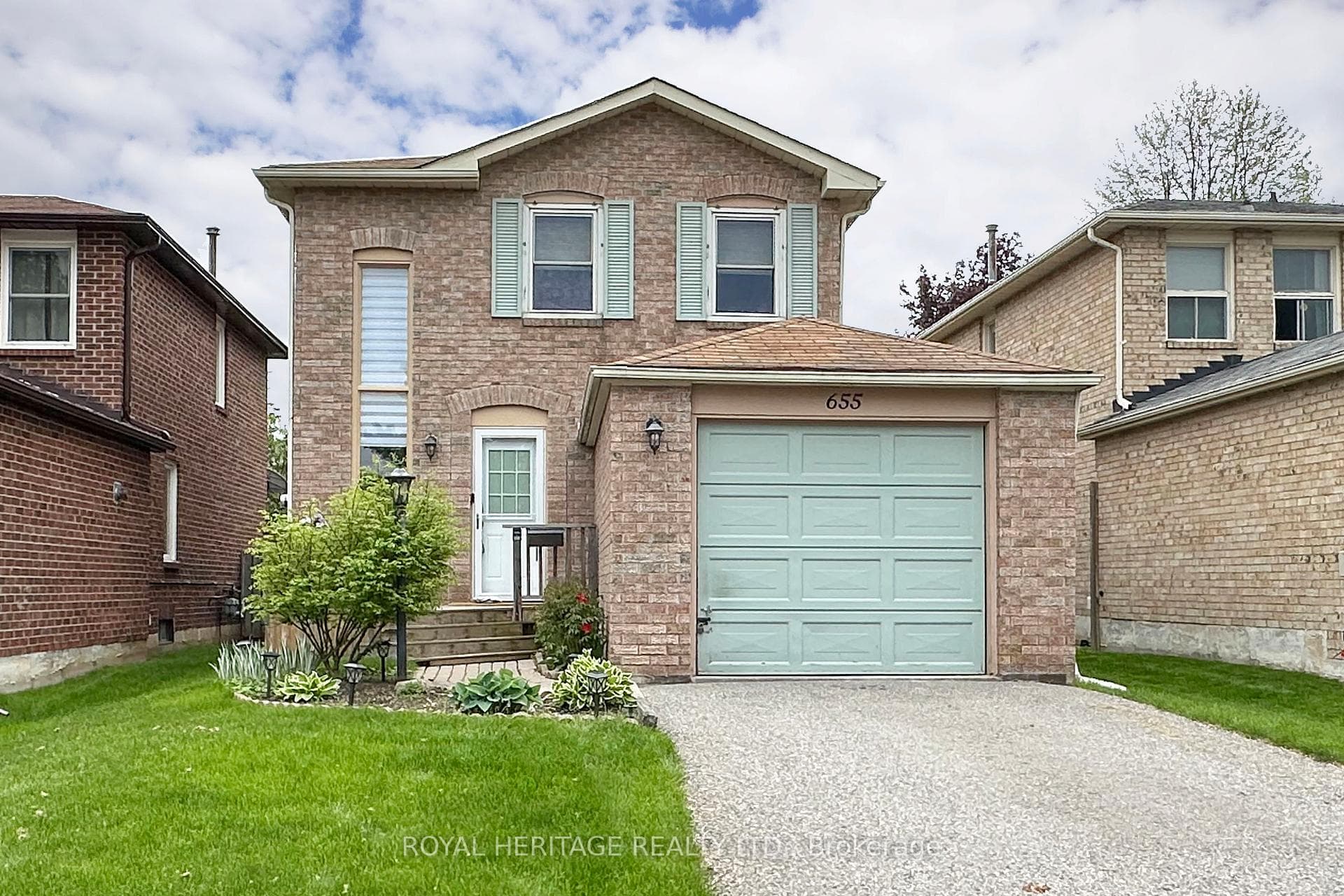 655 Sultana Square photo 1
