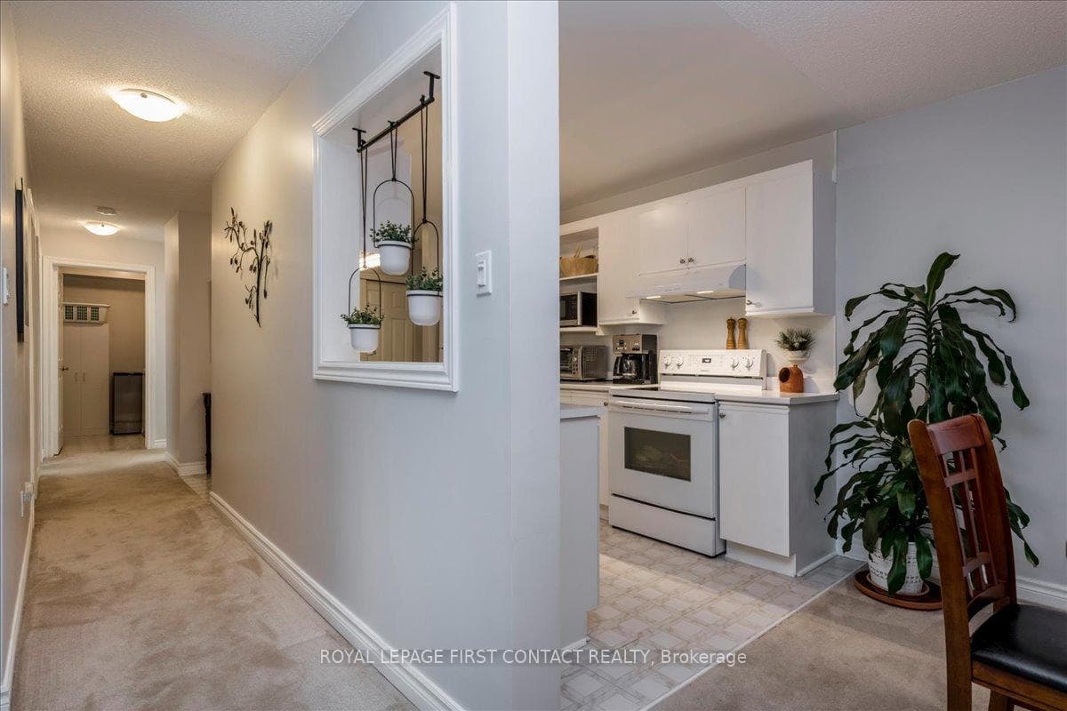 131 Clapperton Street Unit 102 photo 12