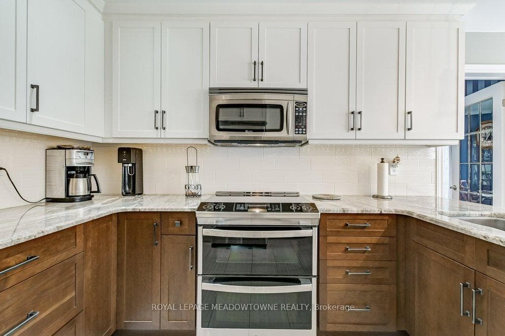 43 Samuel Crescent photo 14