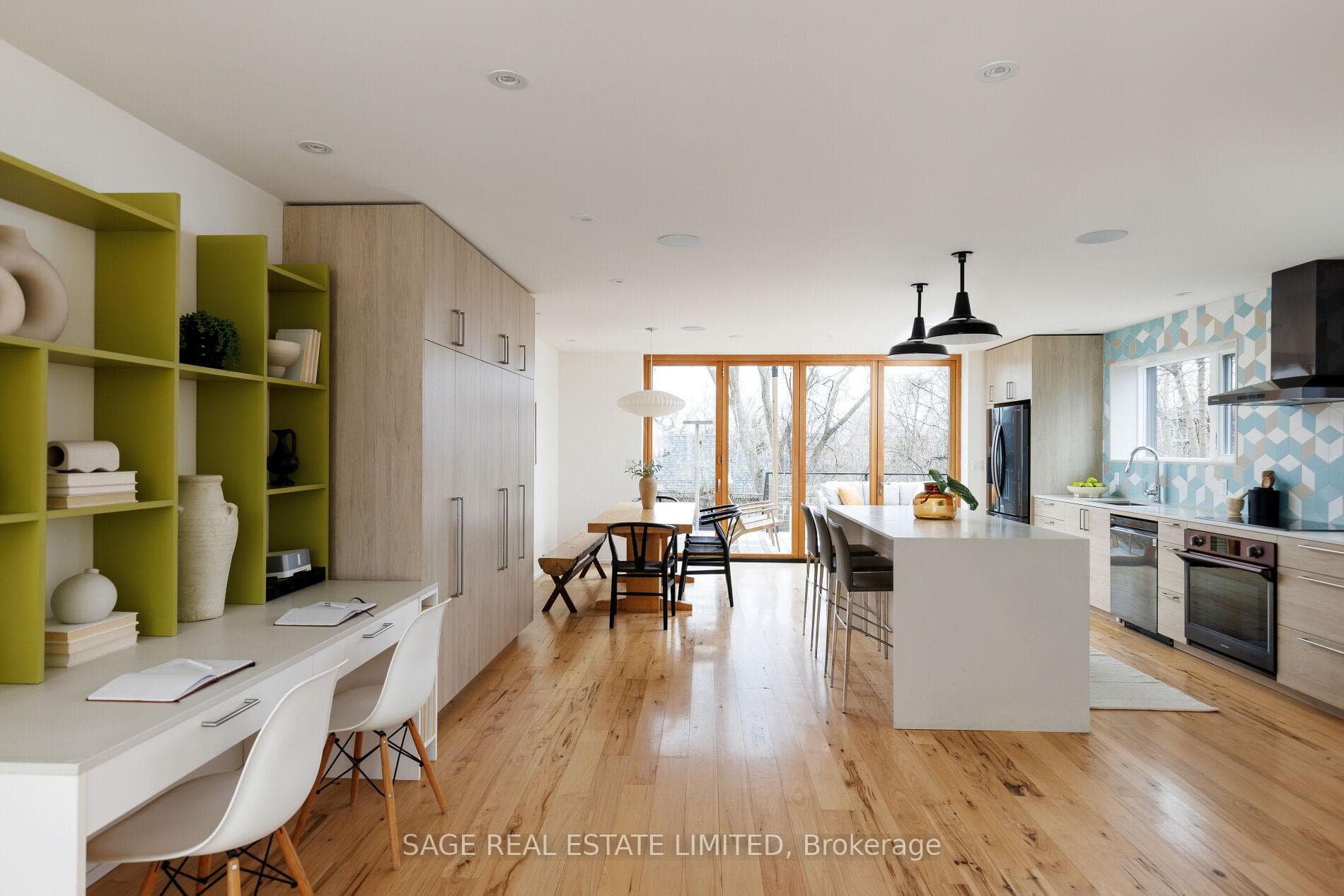 15 Woodenhill Court photo 10