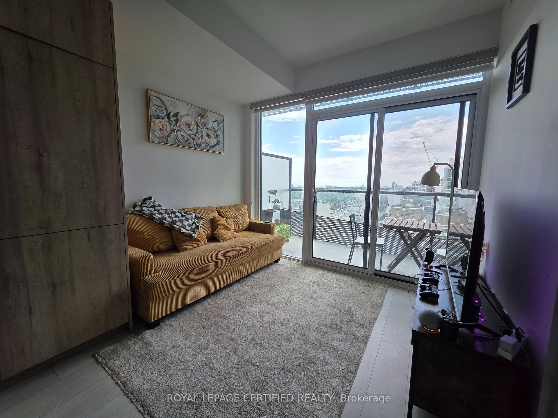 127 BROADWAY Avenue Unit 1701 photo 4