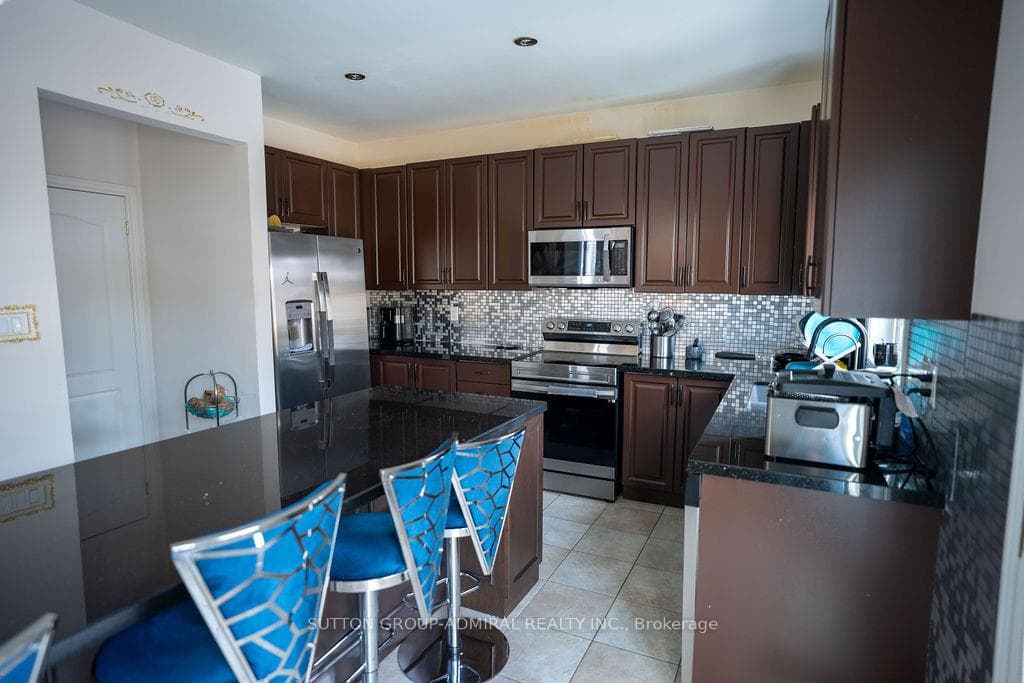 17 Wellspring Avenue photo 8