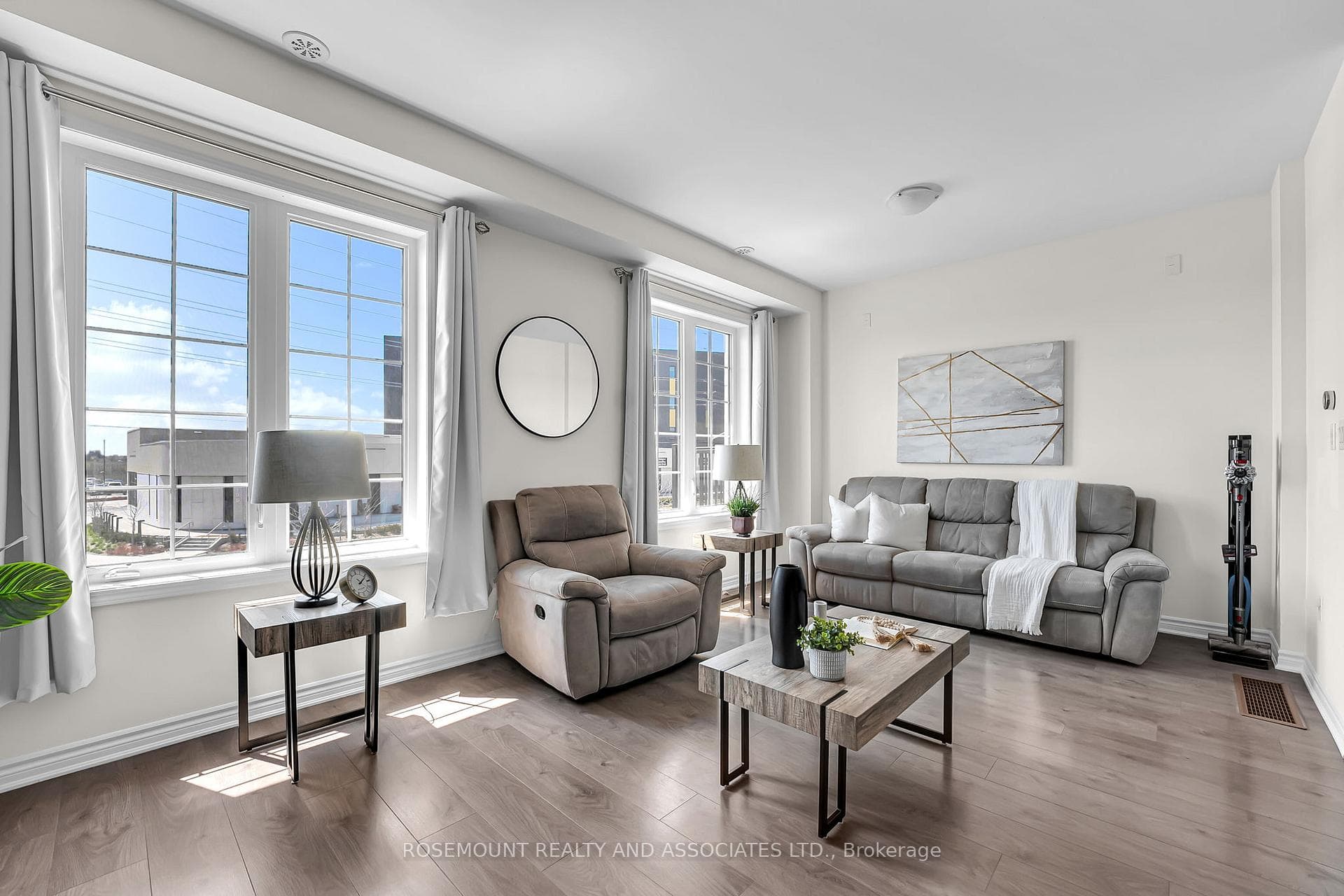 52 Fiesta Way photo 17