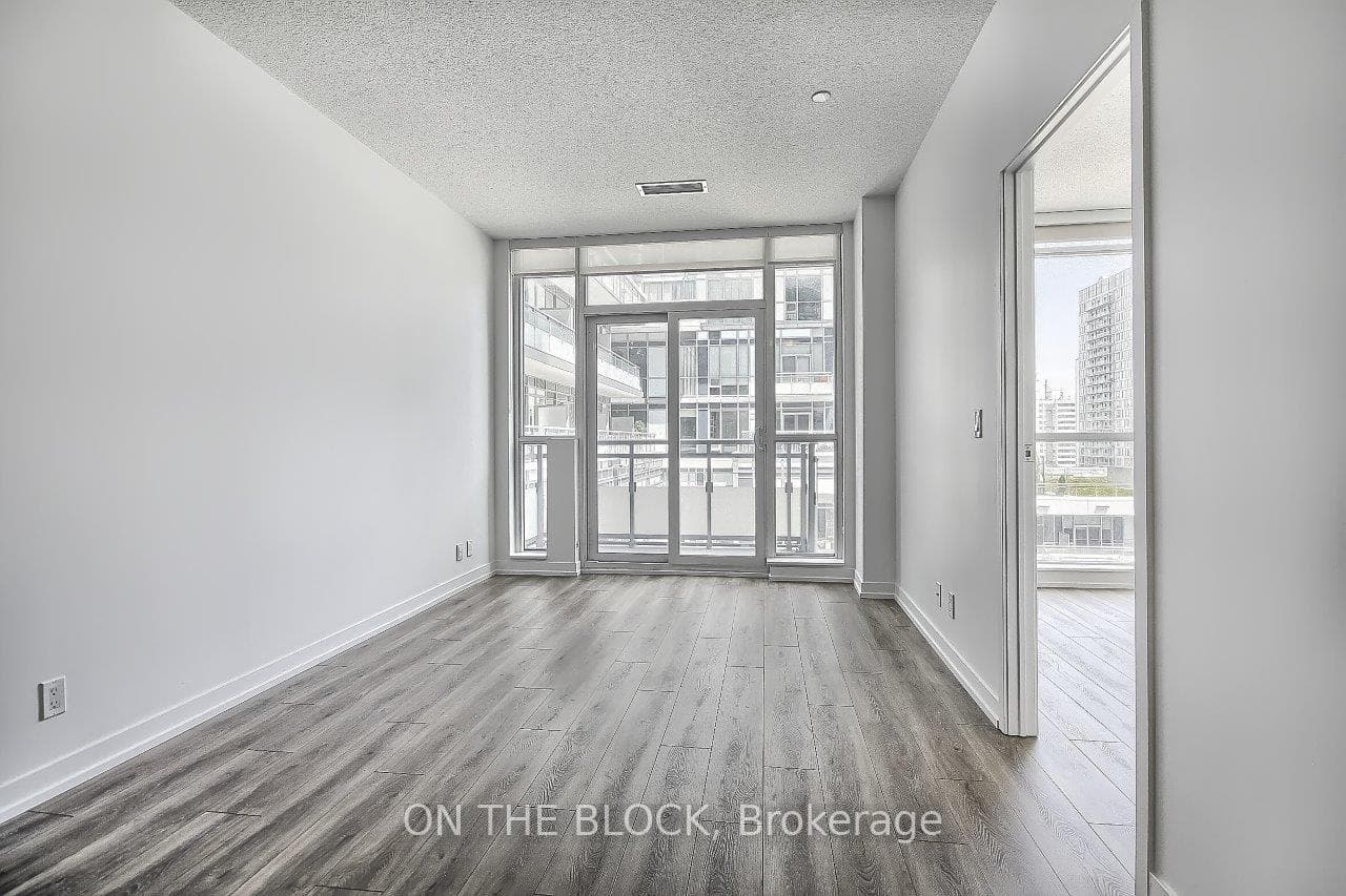 89 Dunfield Avenue Unit 632 photo 7