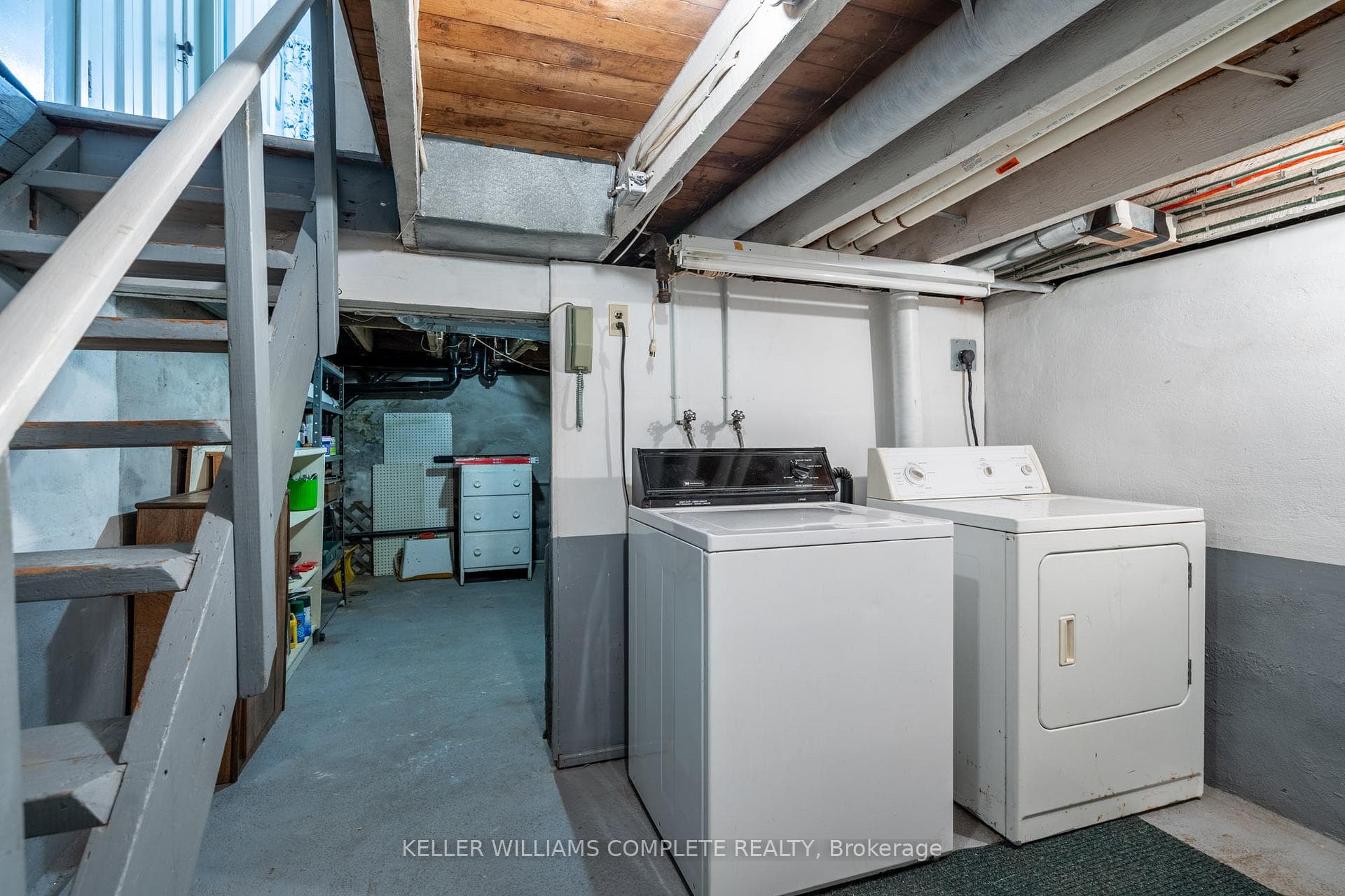 2 Mildred Avenue photo 22