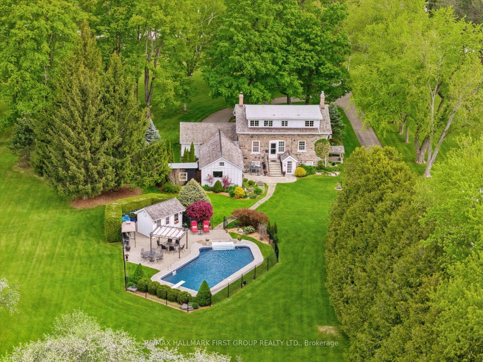 535 Myrtle Road photo 32