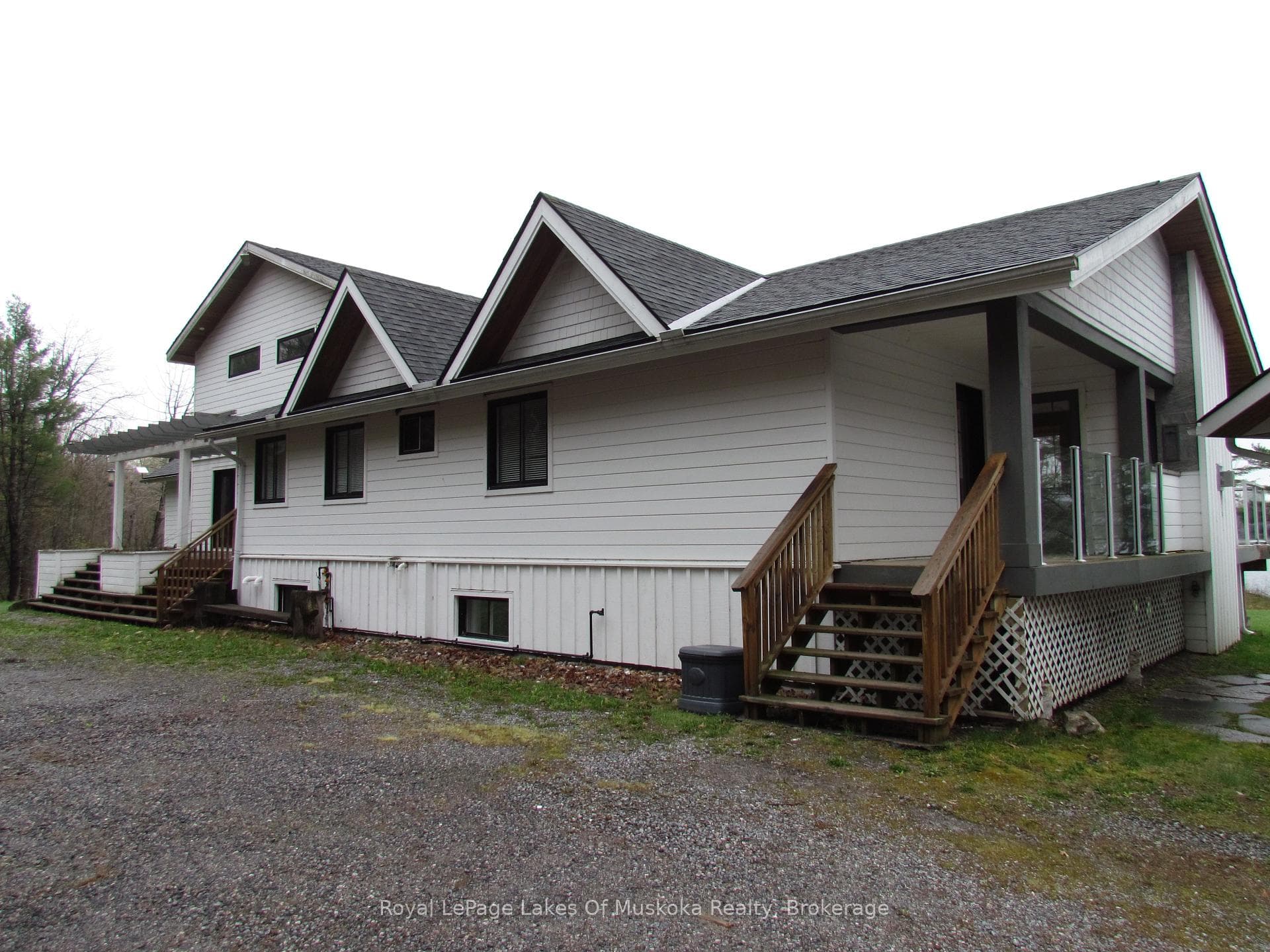 1-1331 South Monck Drive photo 4