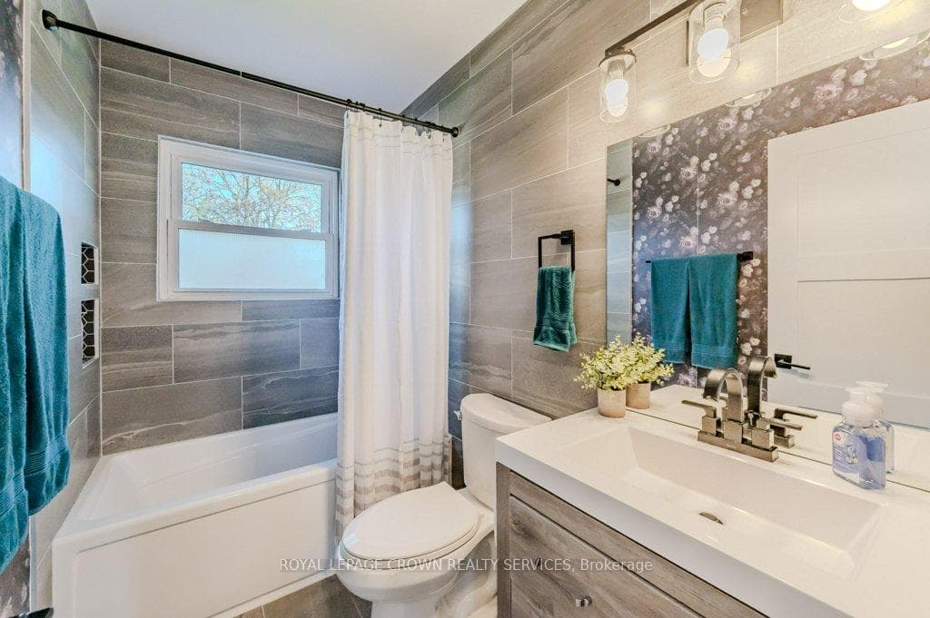38 Fourth Avenue photo 8