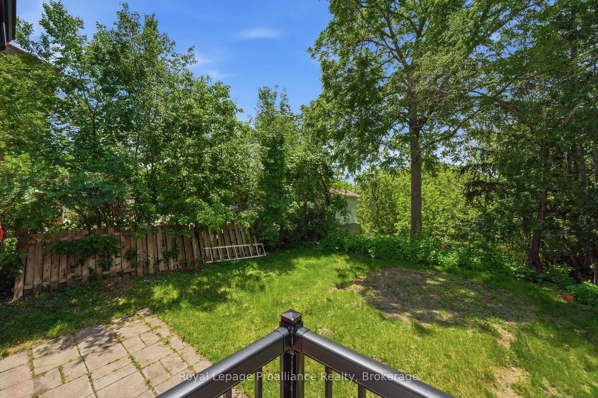 82 Marmora Street photo 50
