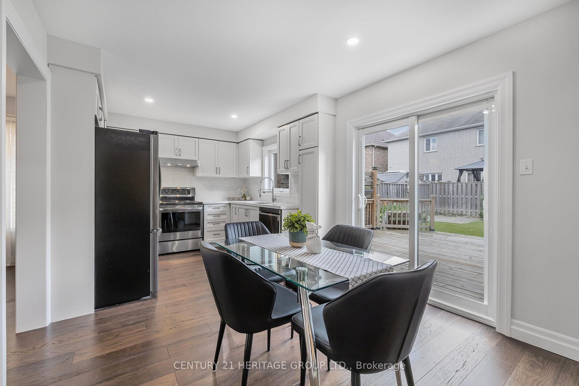 164 Donald Stewart Crescent photo 11