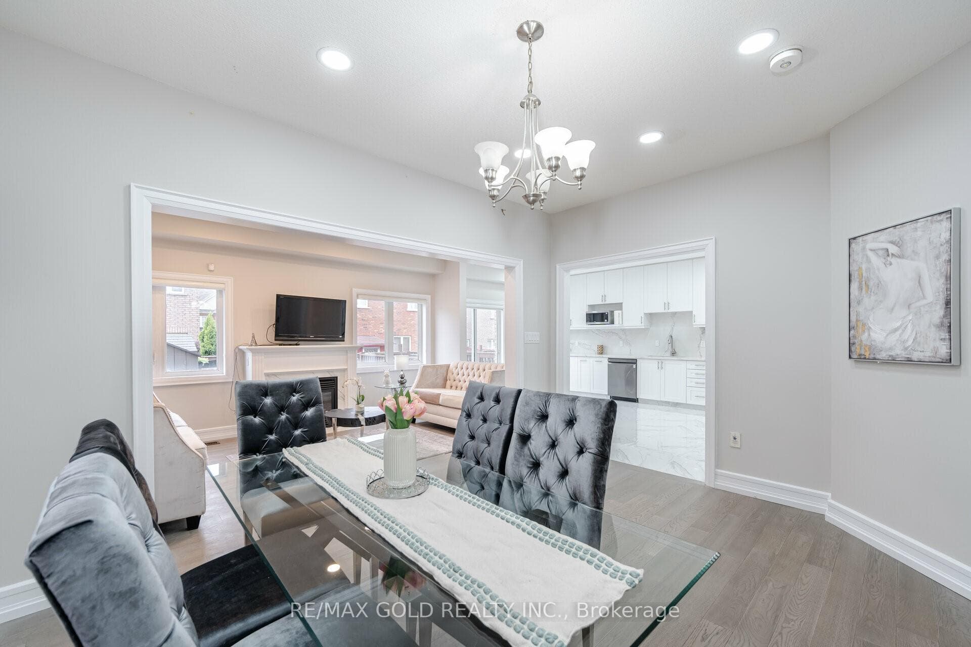 39 Watchman Road photo 6