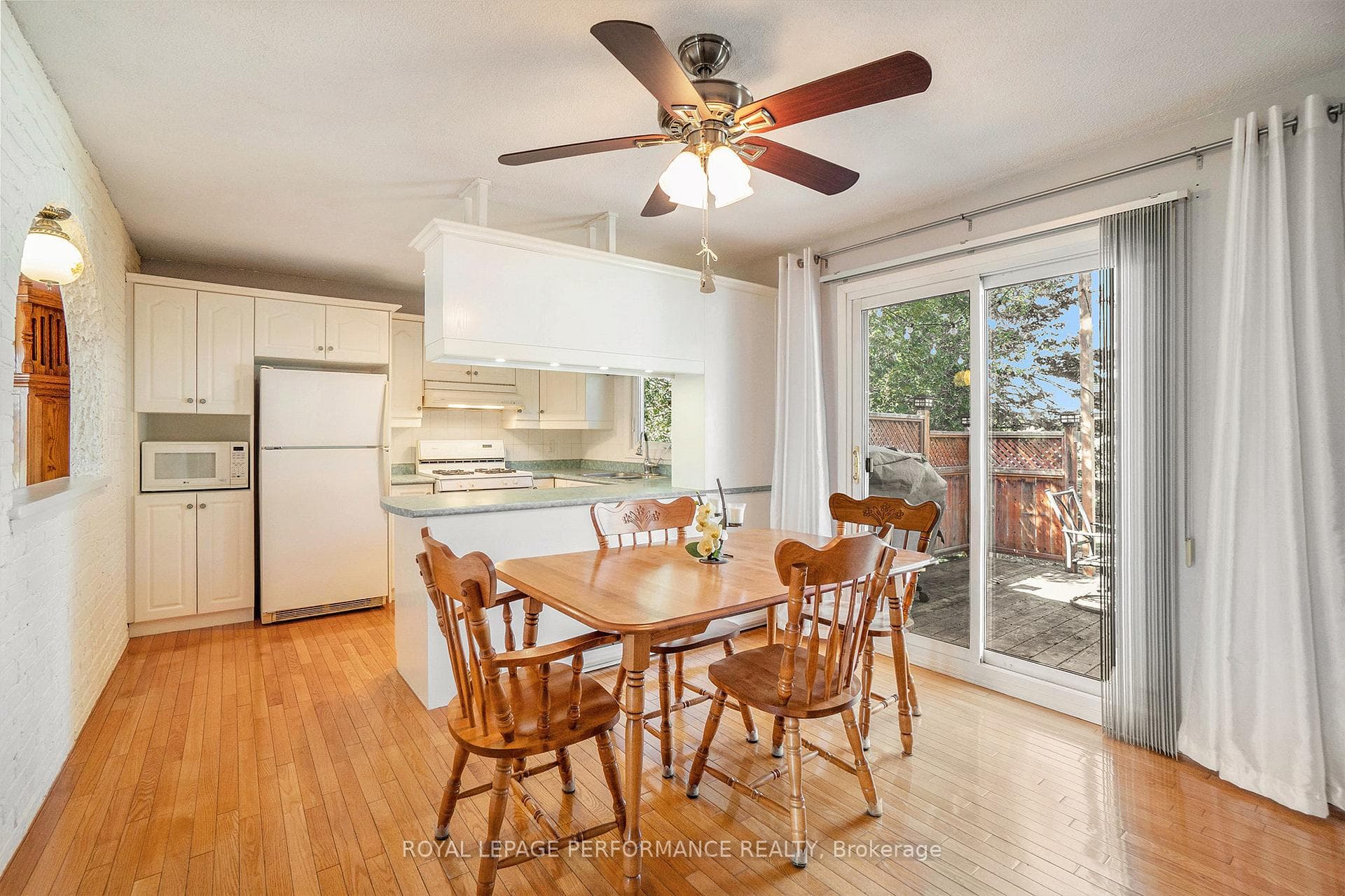5 Albert Street photo 11
