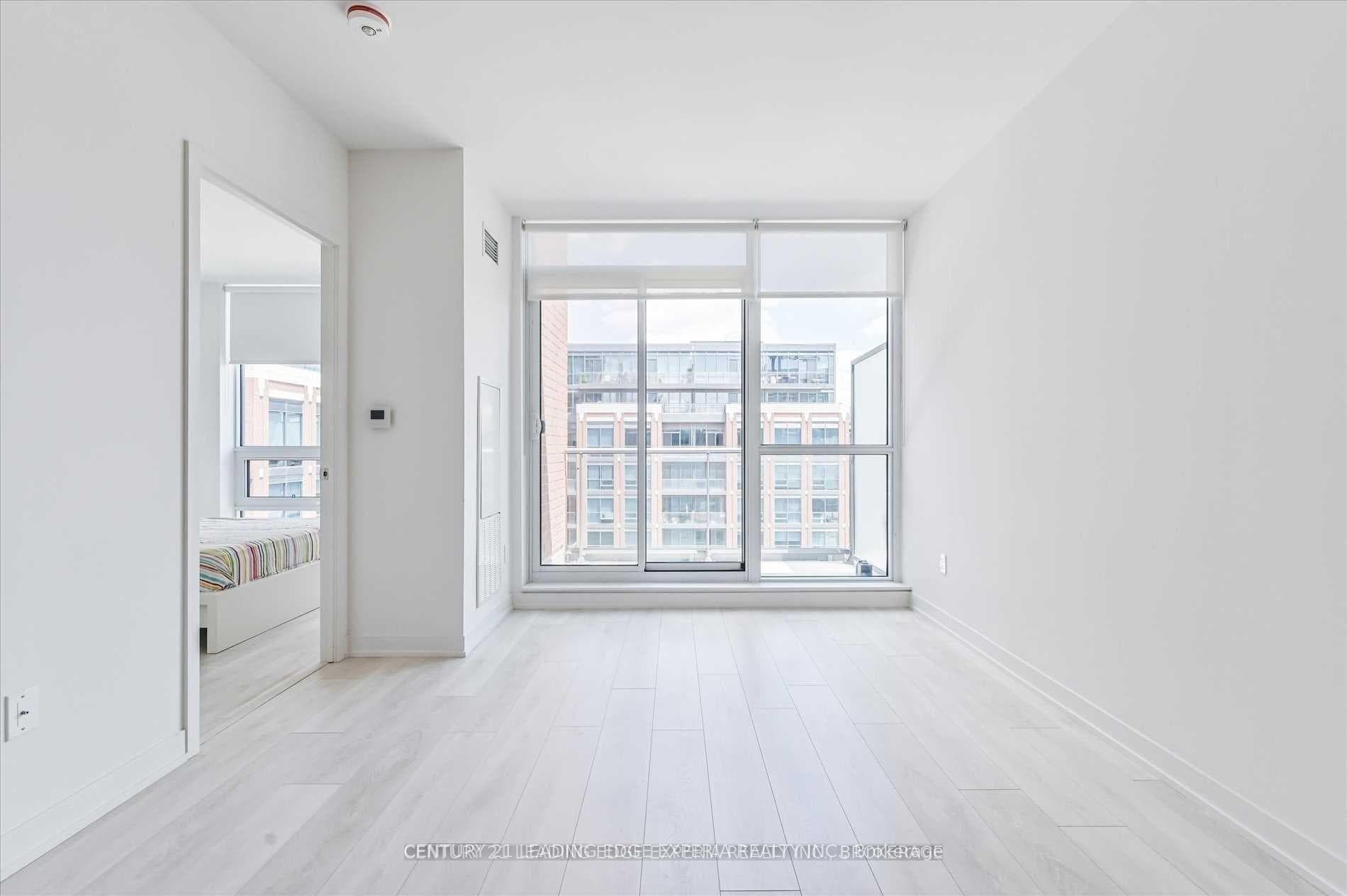 31 Tippett Road Unit 658 photo 13