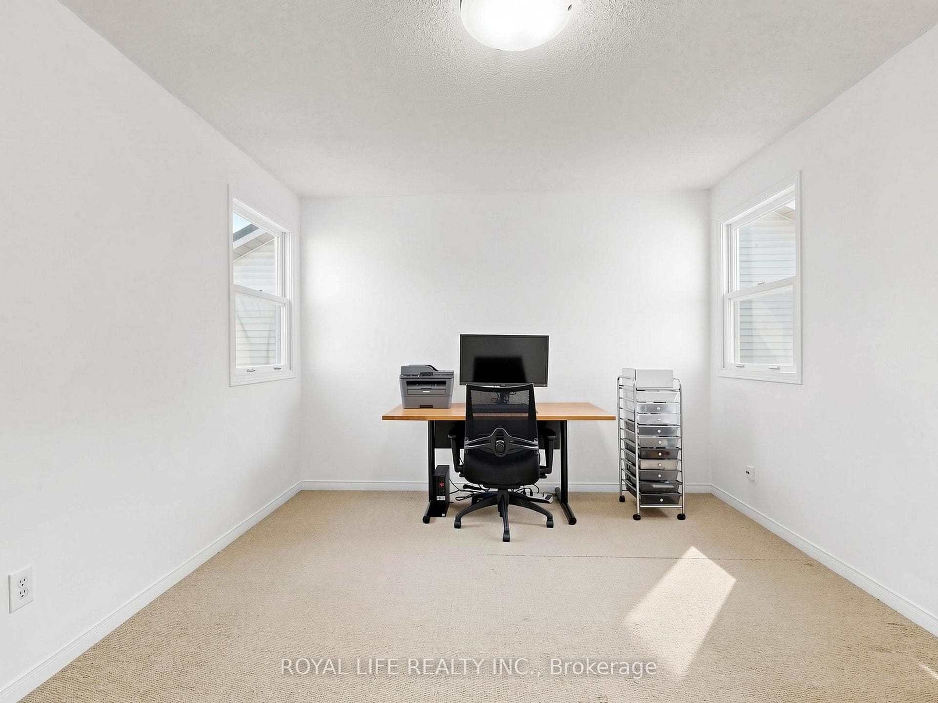 985 Linden Street photo 25