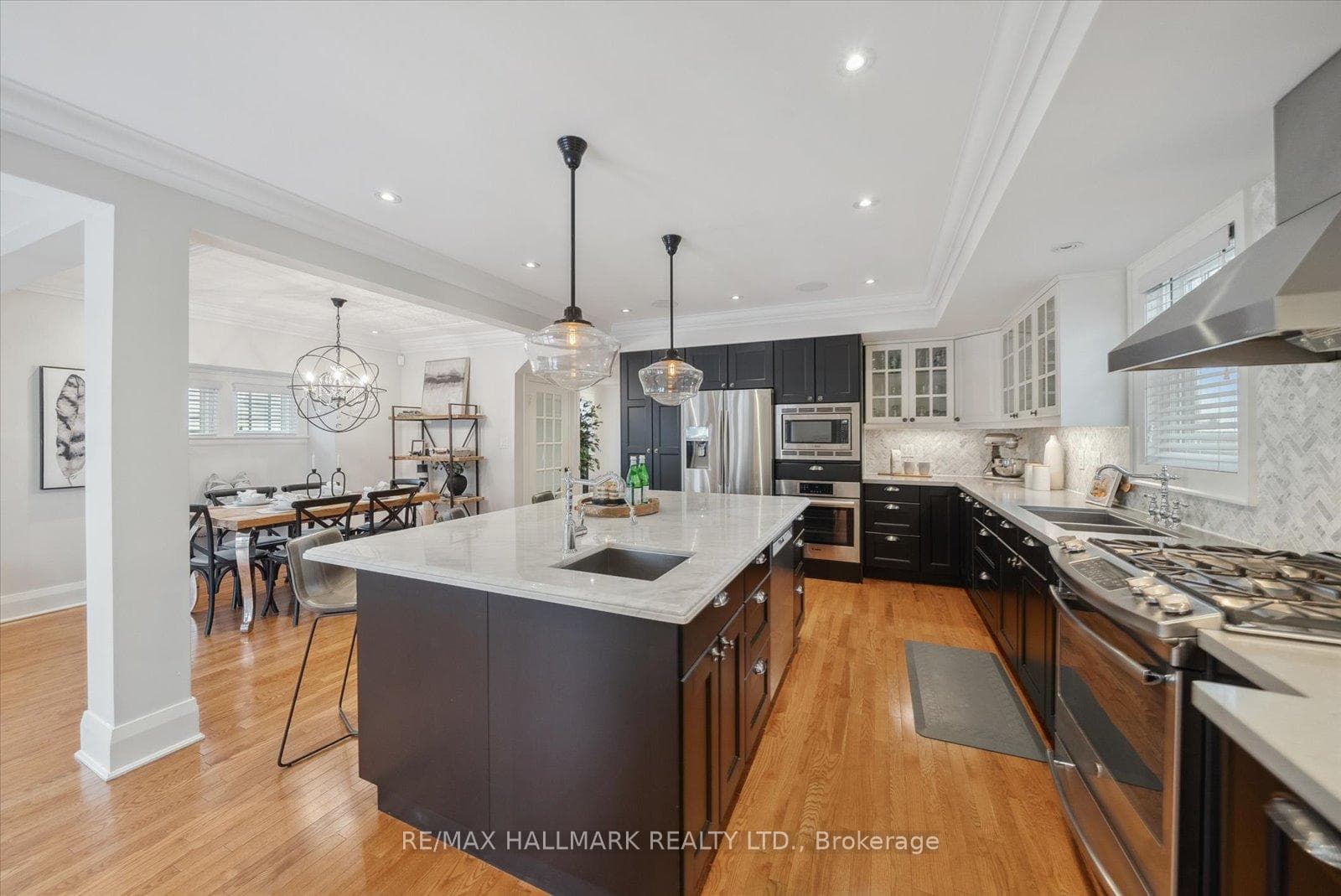 63 Thatcher Avenue photo 13