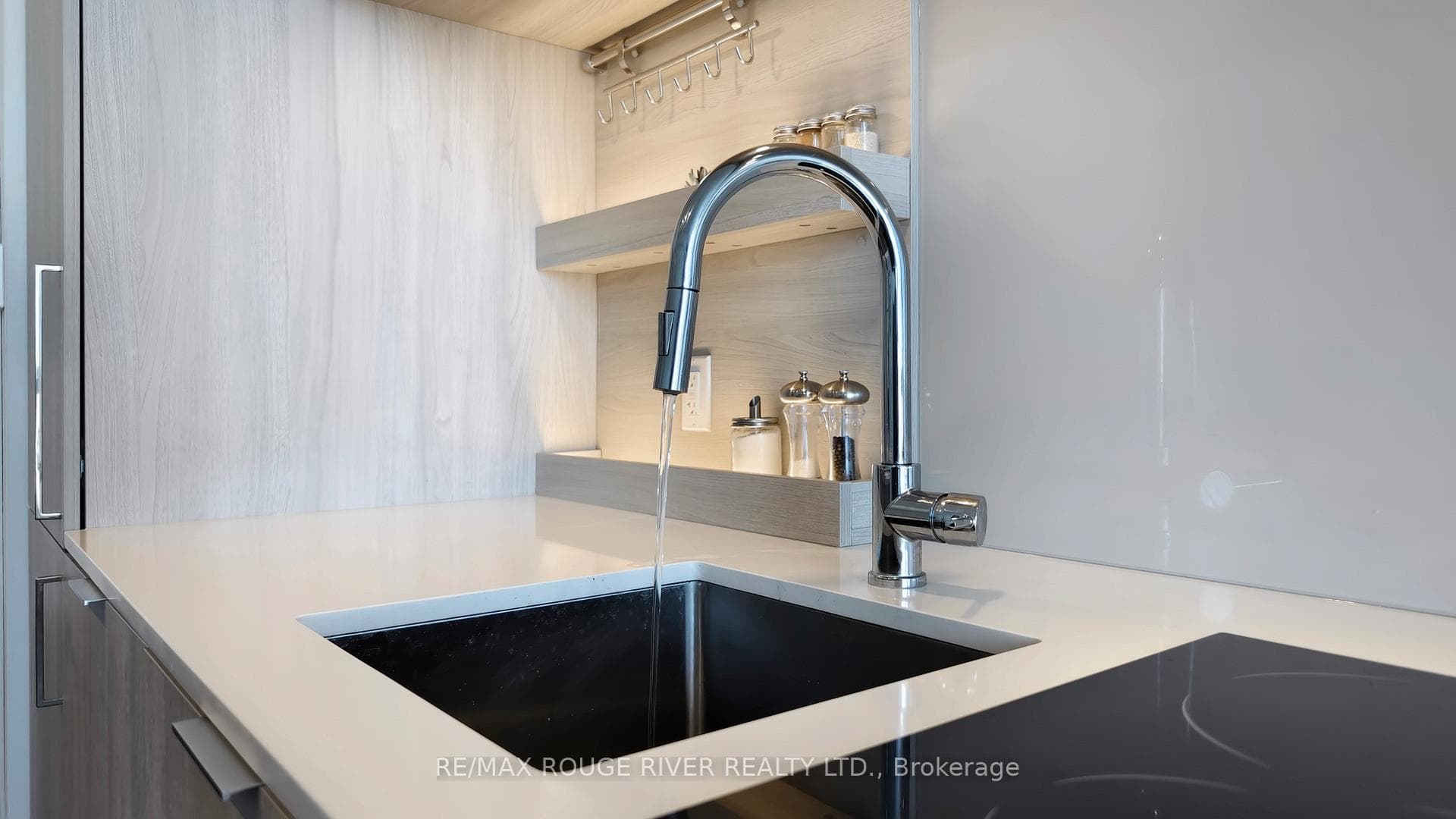 28 Ann Street Unit 503 photo 15