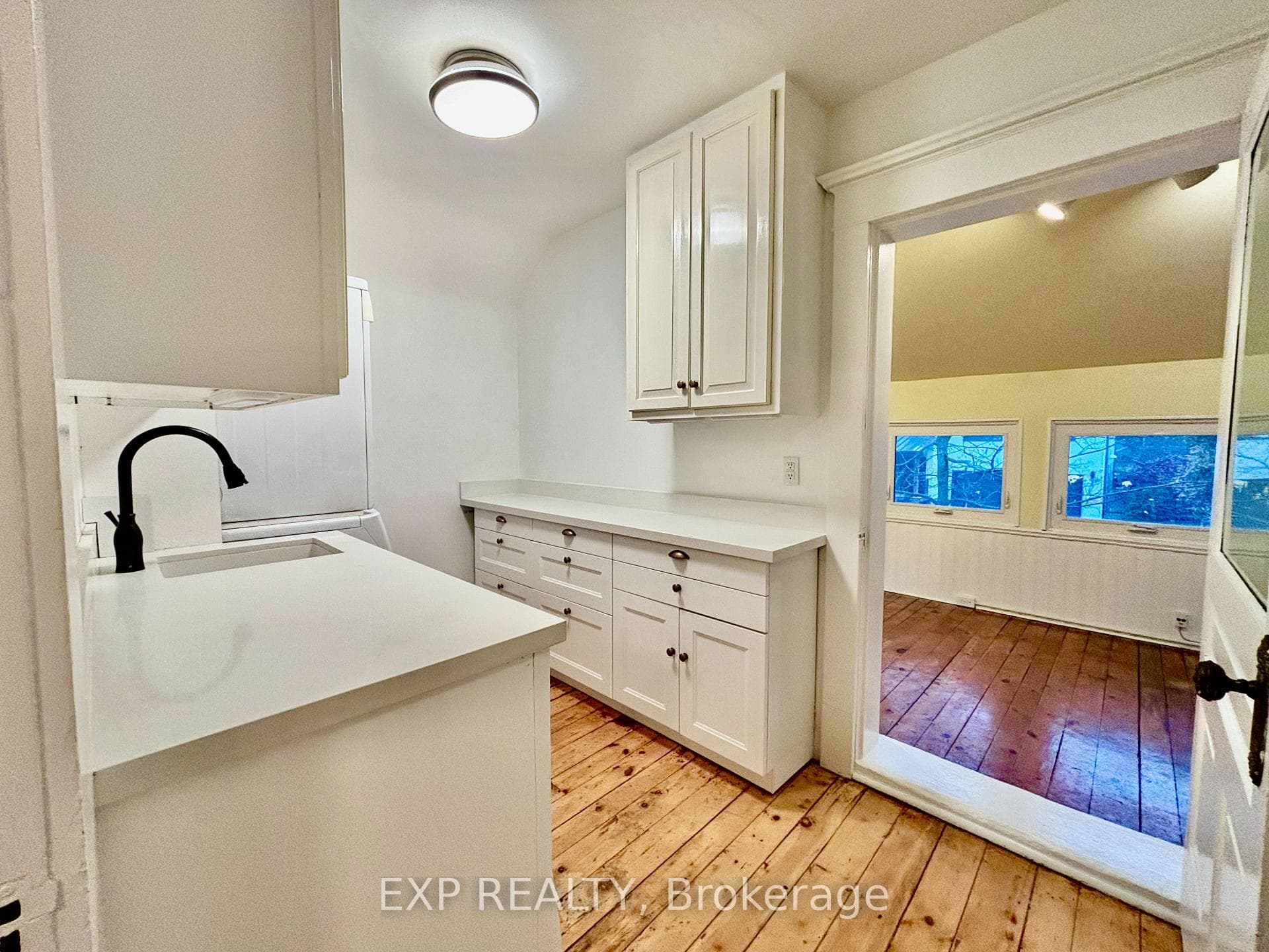 34 Menno Street photo 23