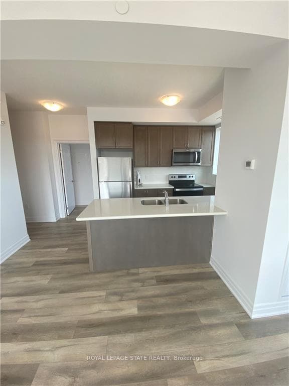 5055 Greenlane Road Unit 521 photo 19