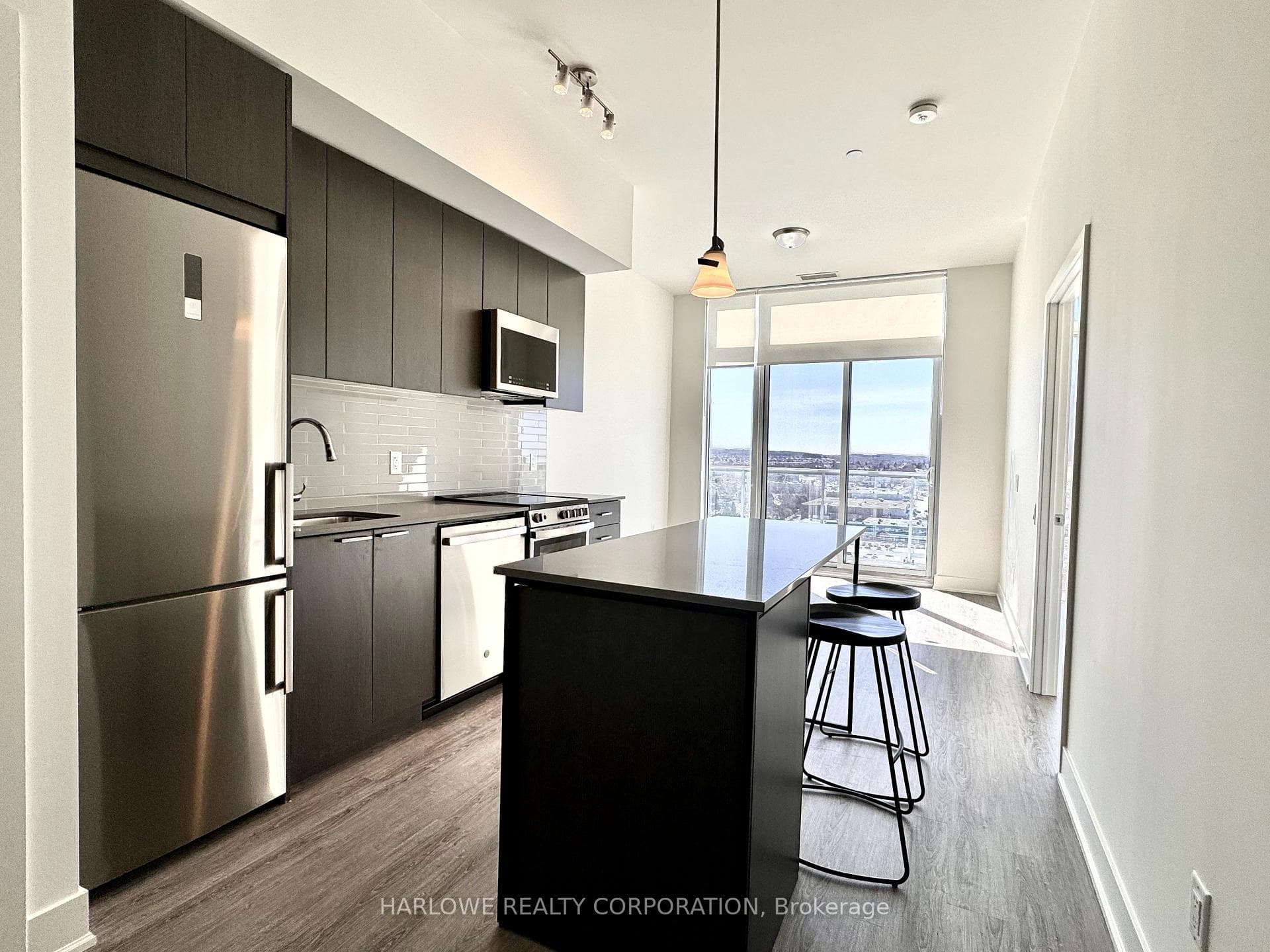 185 Deerfield Road Unit 1506 photo 4
