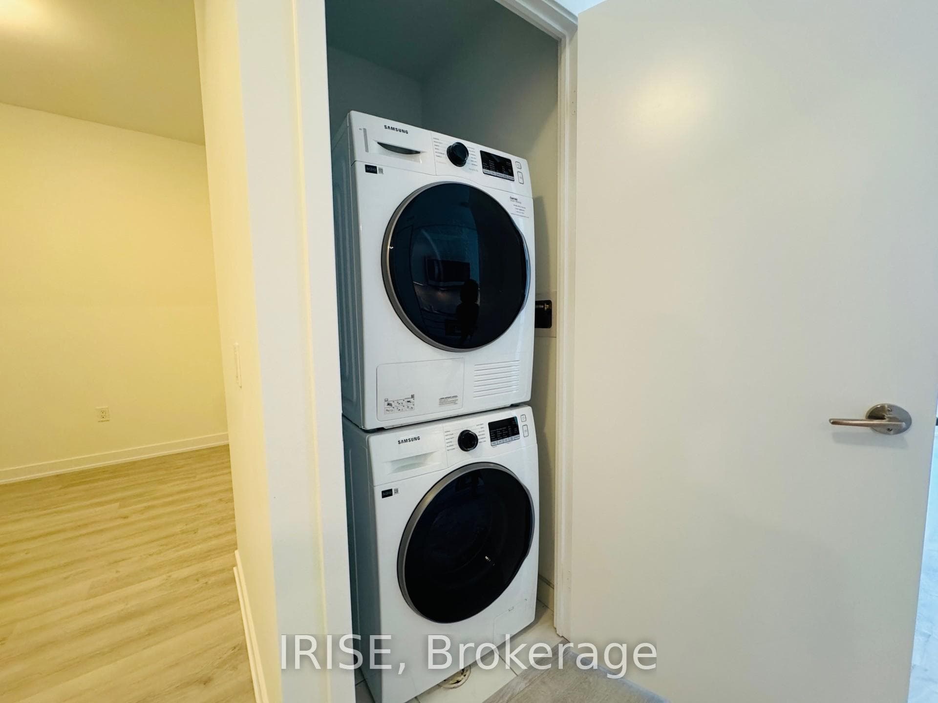 15 Richardson Street Unit 421 photo 18