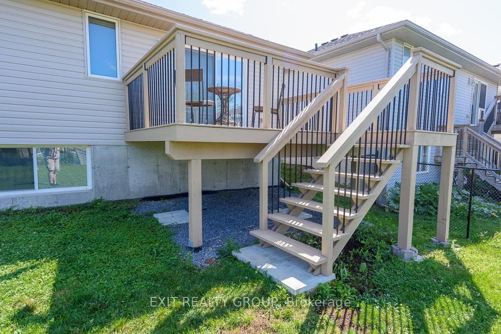 126 GREENHILL Lane photo 5