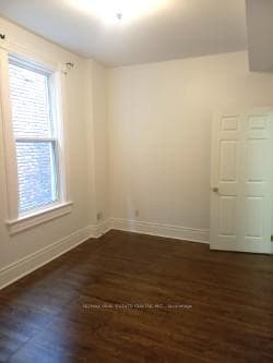 129 Walmer Road Unit 3 photo 6