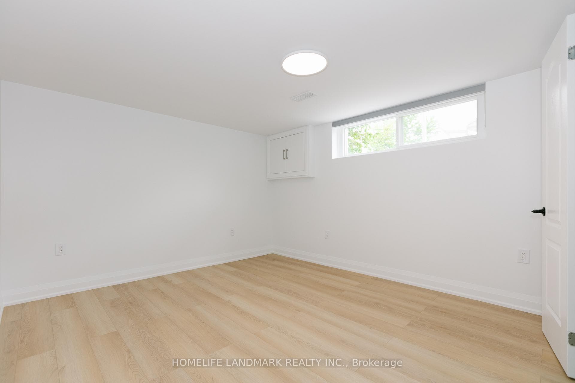 53 Addington Crescent photo 26