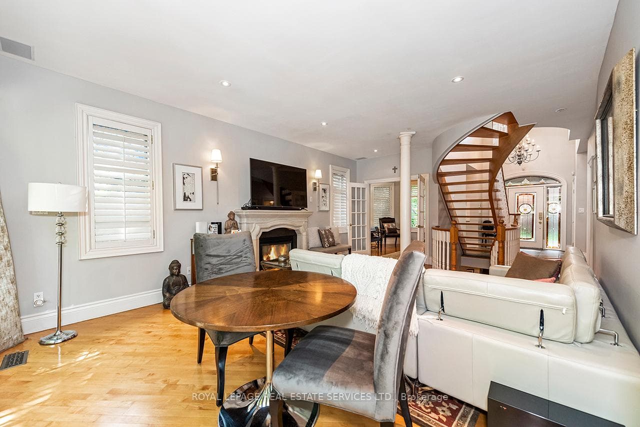 52 Herne Hill photo 6