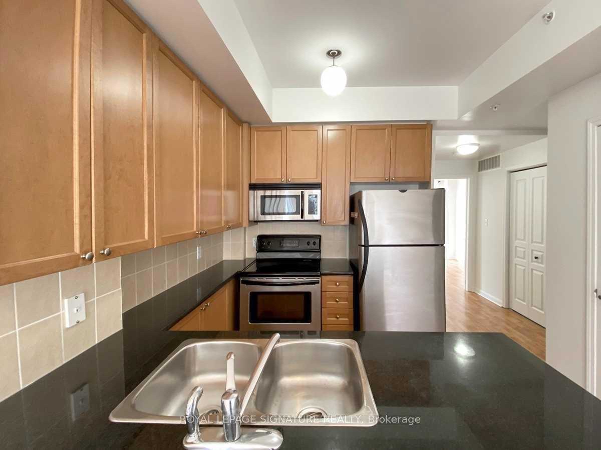 88 Carr Street Unit 2 photo 4