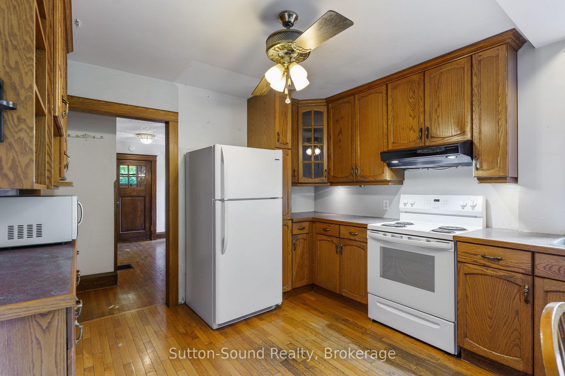 235 7th Street photo 14