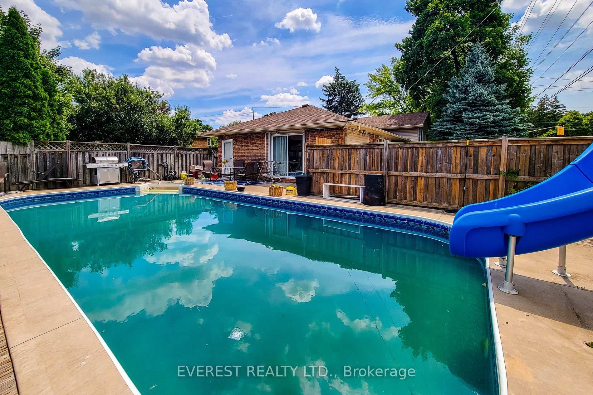 82 Gray Road photo 33