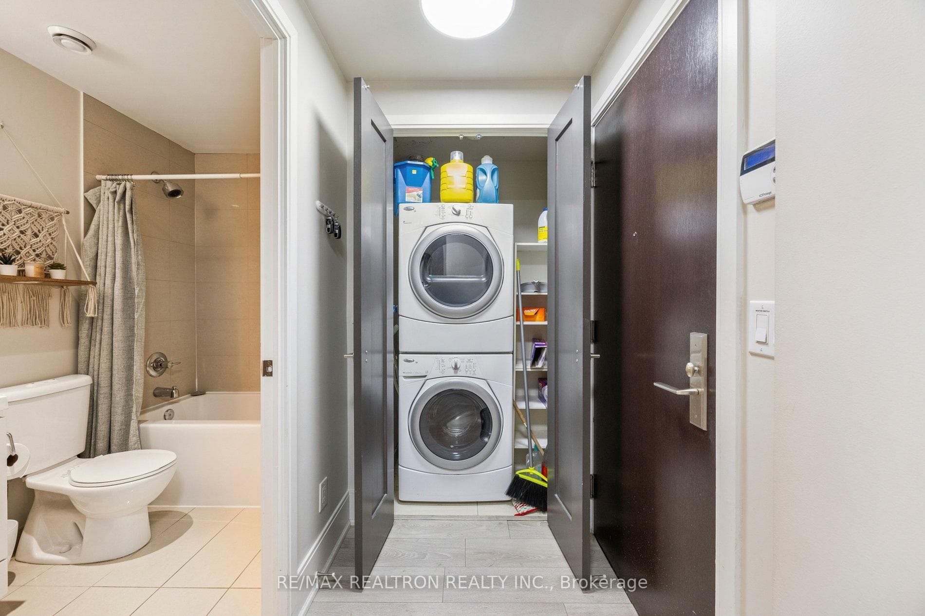 25 Broadway Avenue Unit 1504 photo 23