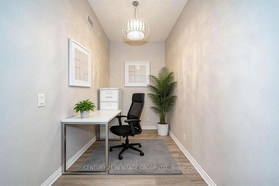 11611 Yonge Street Unit 319 photo 6