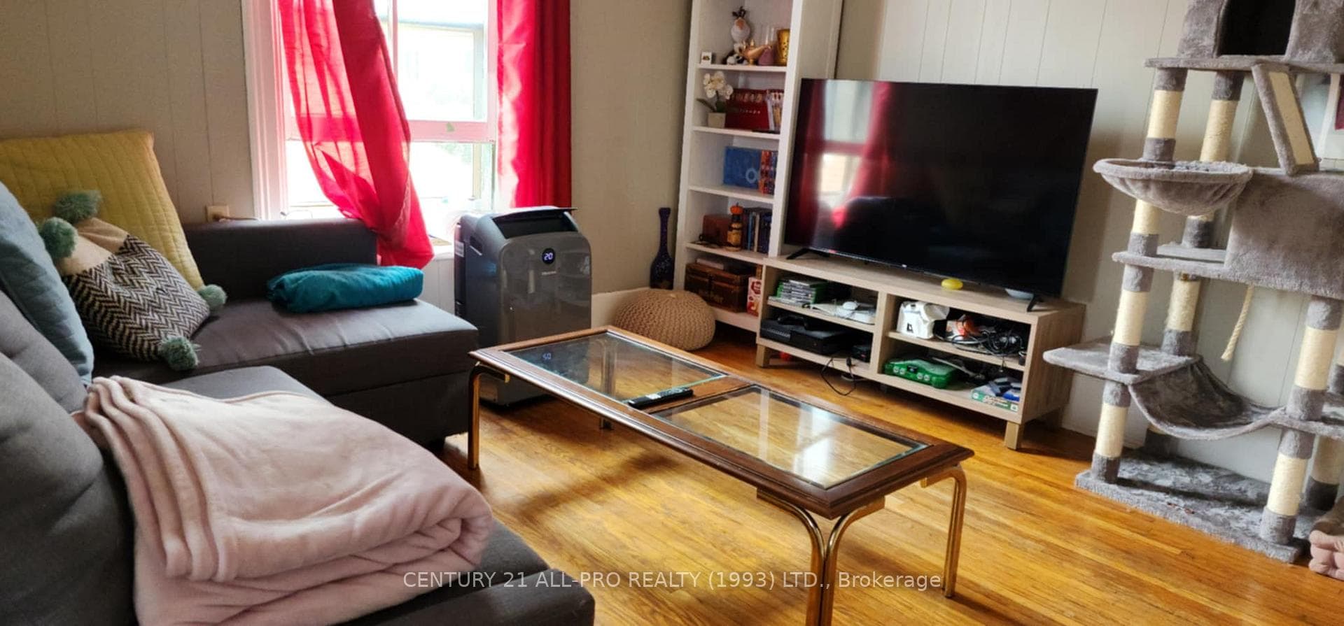270 William Street photo 7