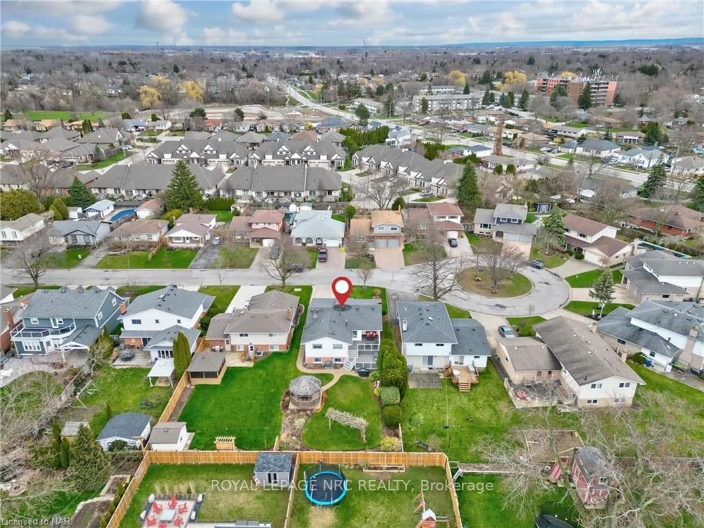 42 BRIMLEY Crescent photo 31