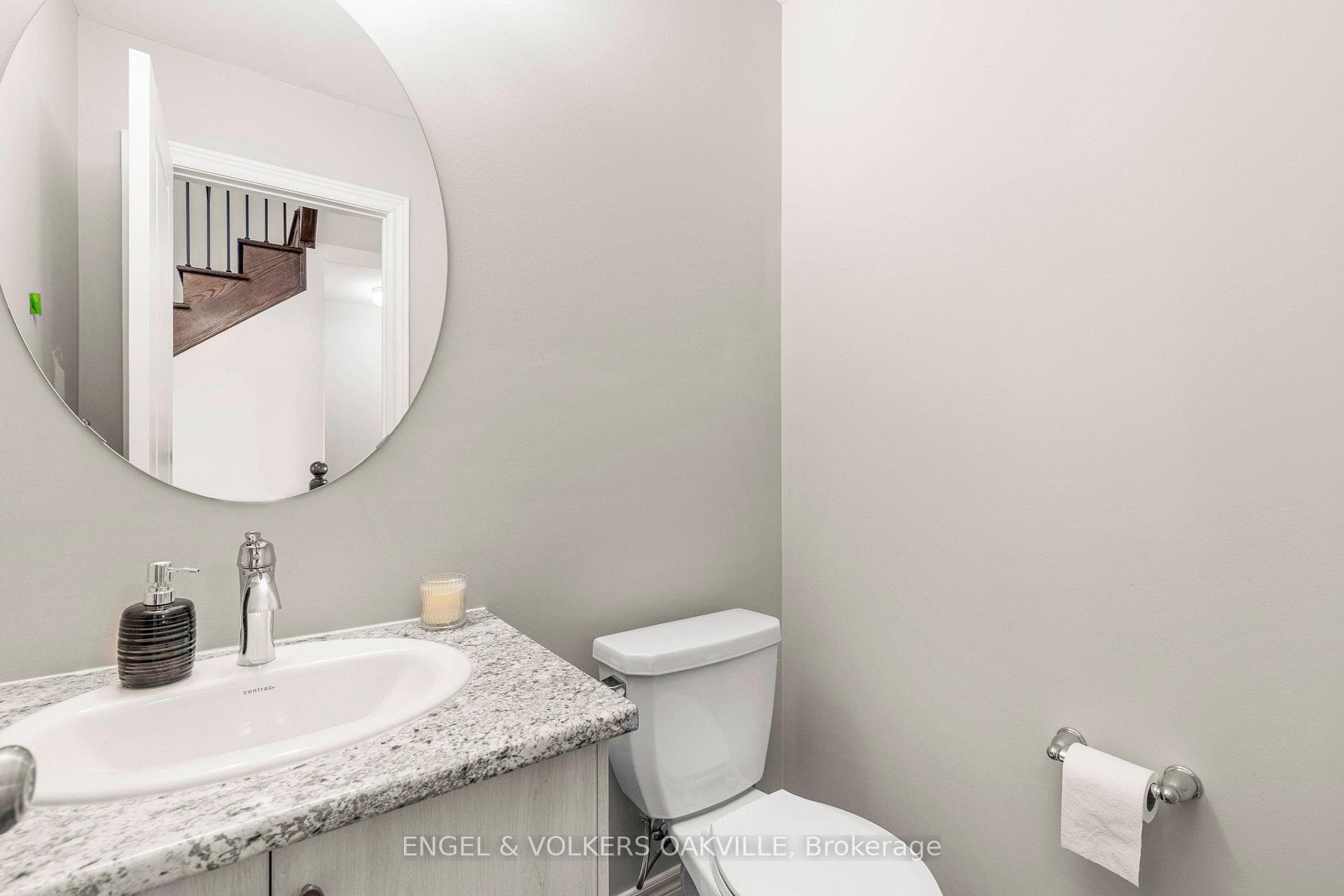 44 Clifford Crescent photo 21
