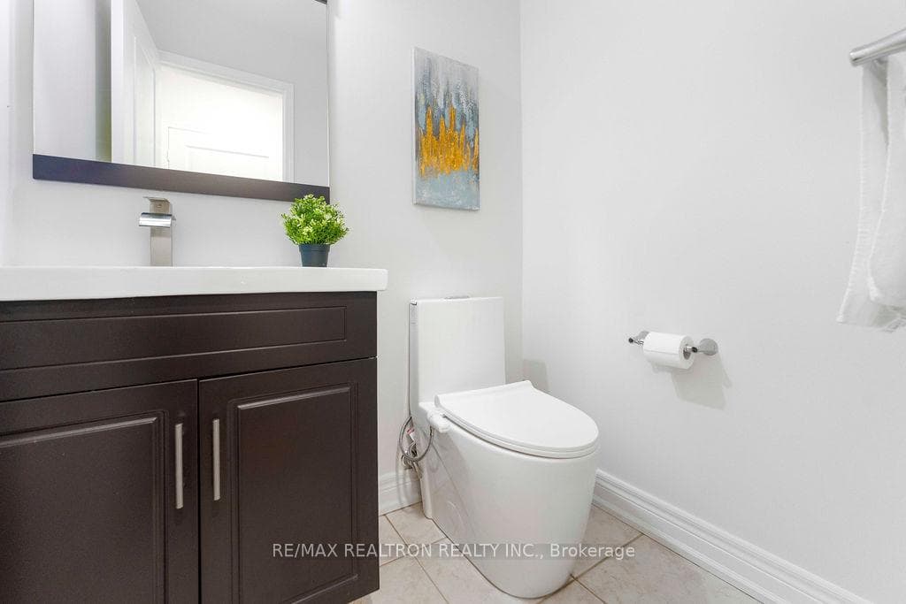 2334 Bur Oak Avenue photo 36
