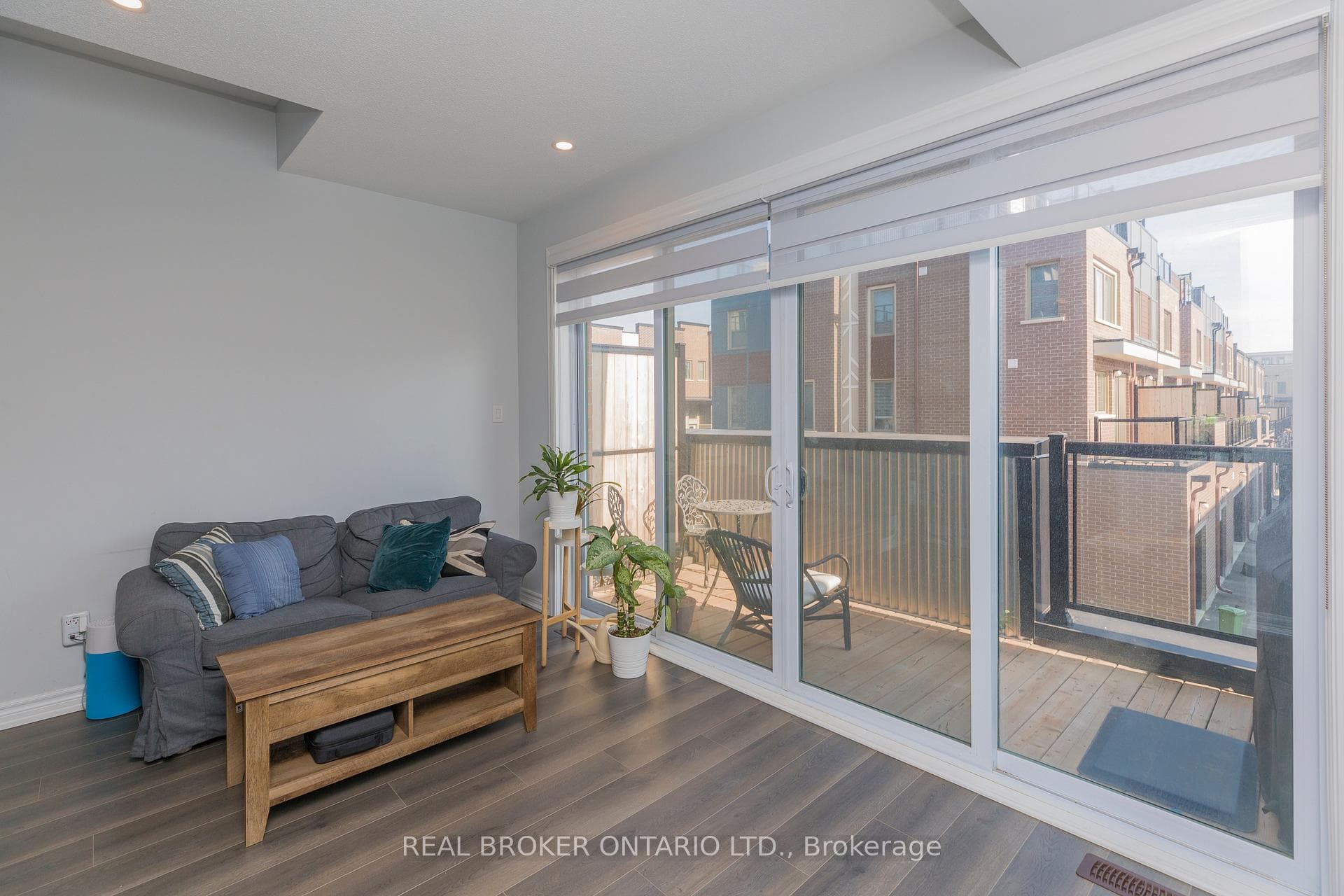 1434 Hemlock Road photo 17