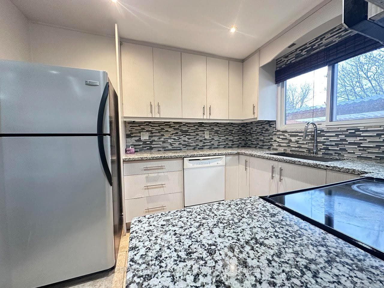 427 Crosby Avenue Unit Main photo 5