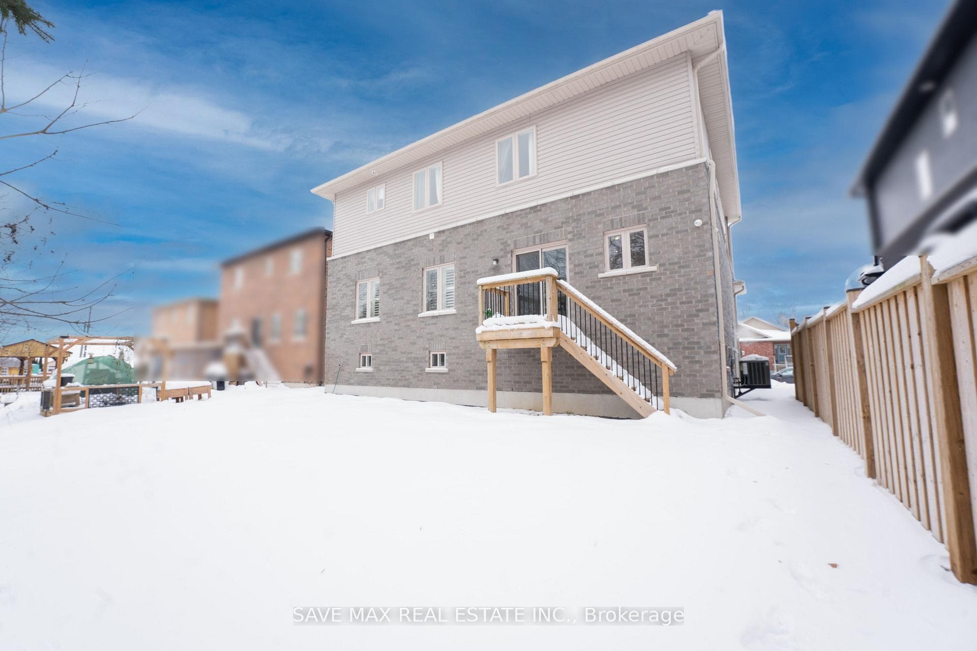 11 Peterson Street photo 34