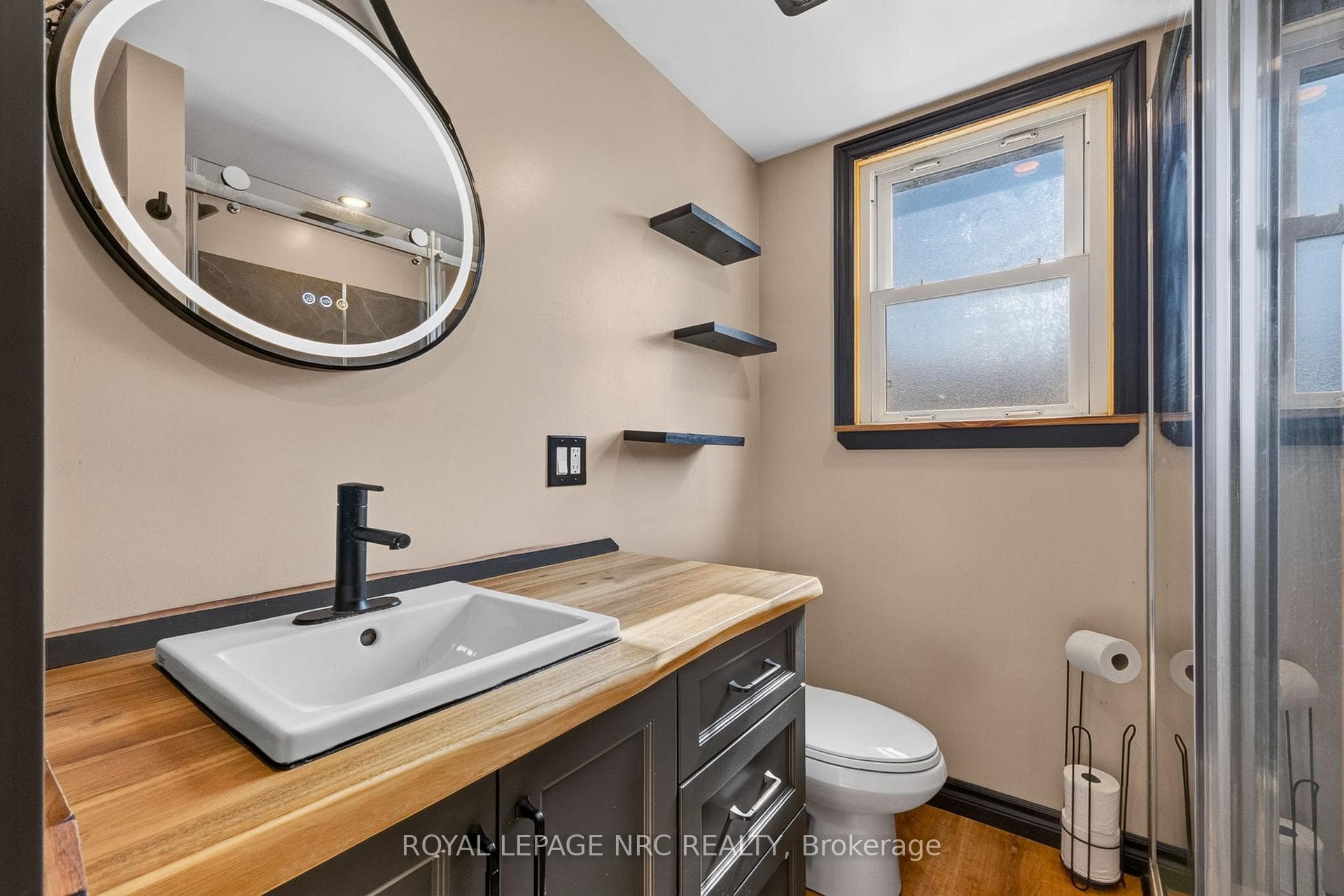 239 Phipps Street photo 26