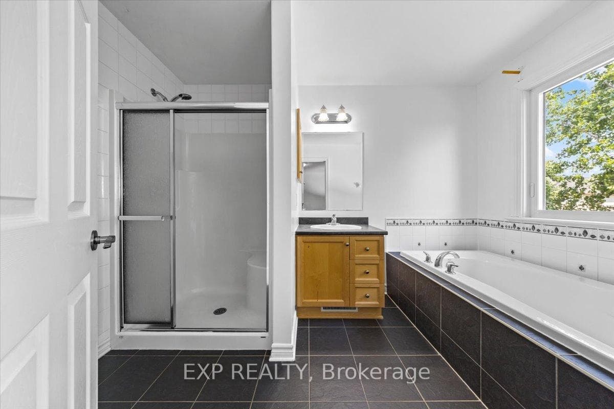 264 Bradwell Way photo 27